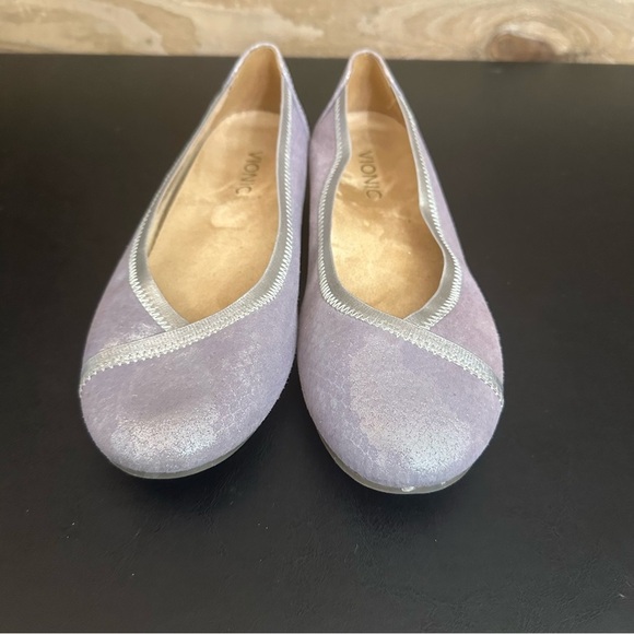 Vionic Caroll Ballet Flat Size 7 Microsuede Lavender Snake Print Silver Comfort - Picture 5 of 9